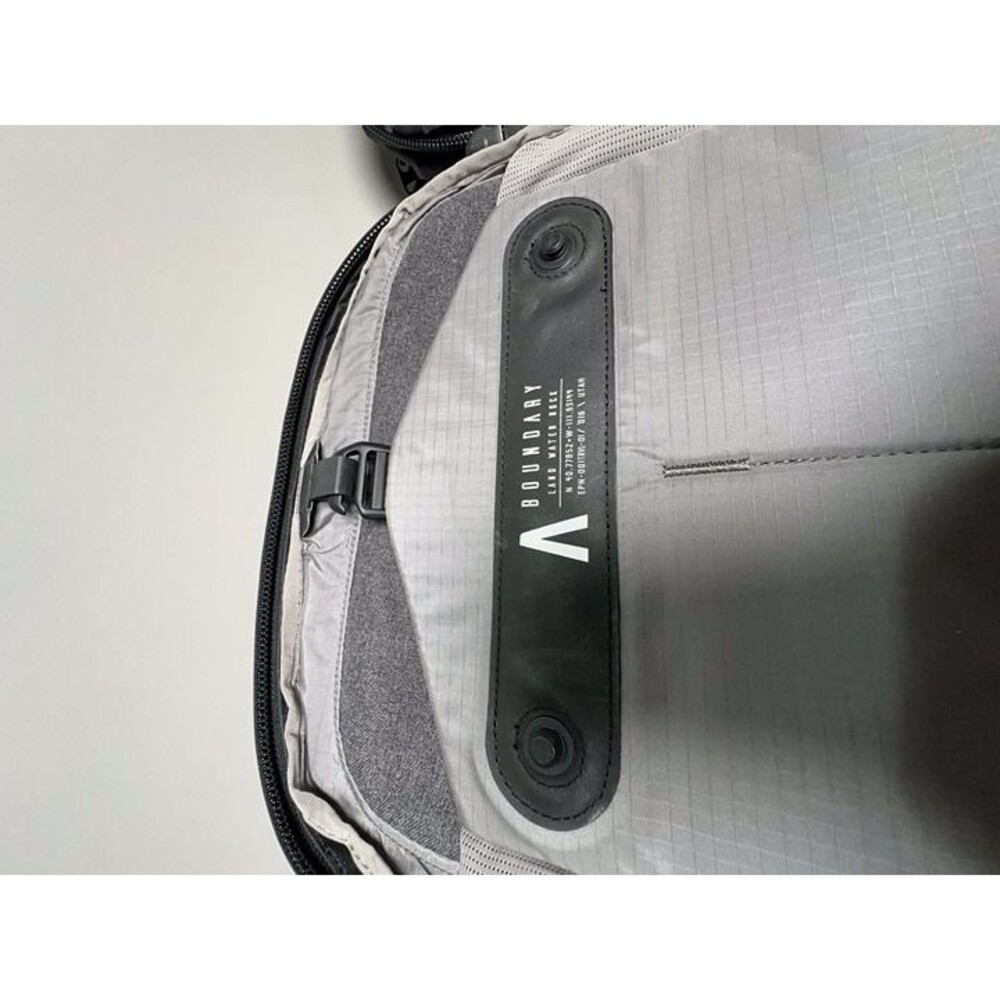Boundary Supply Arris 35L Travel Backpack + Accessories | Black | New - Picture 4 of 12